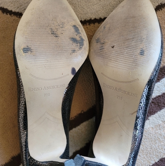 Enzo Angiolini Shimmering Heels - Picture 11 of 17